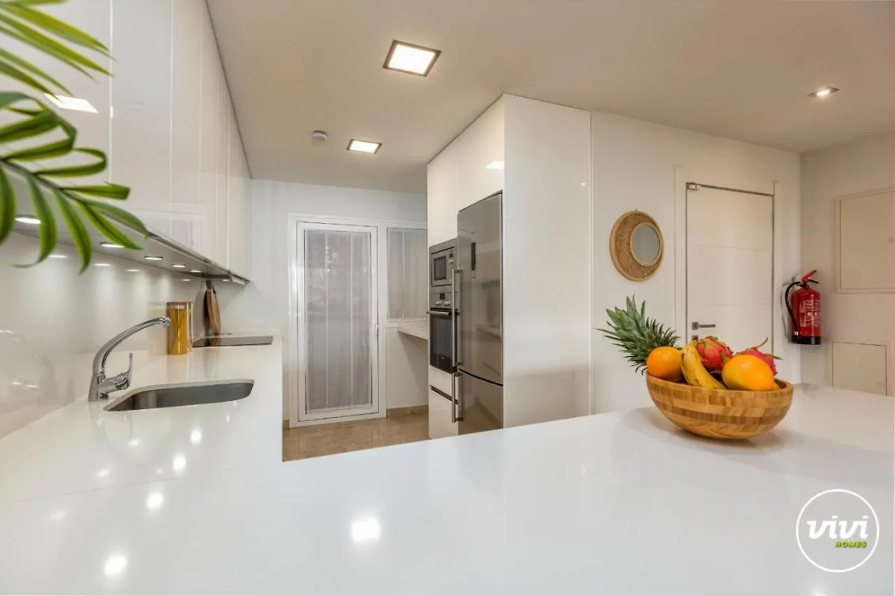 Vivi Homes - Boho Sunrise Alminar Pool, Garden & Terrace Marbella Apartment