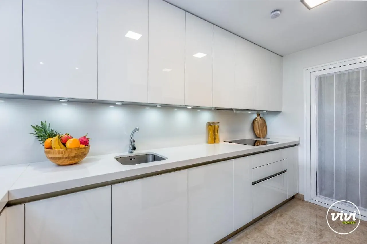 Vivi Homes - Boho Sunrise Alminar Pool, Garden & Terrace Marbella