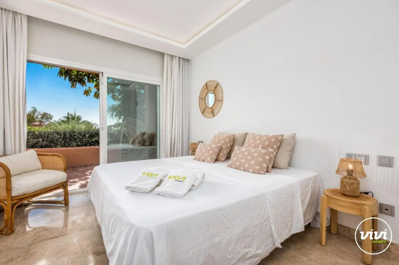 Vivi Homes - Boho Sunrise Alminar Pool, Garden & Terrace Marbella Apartment
