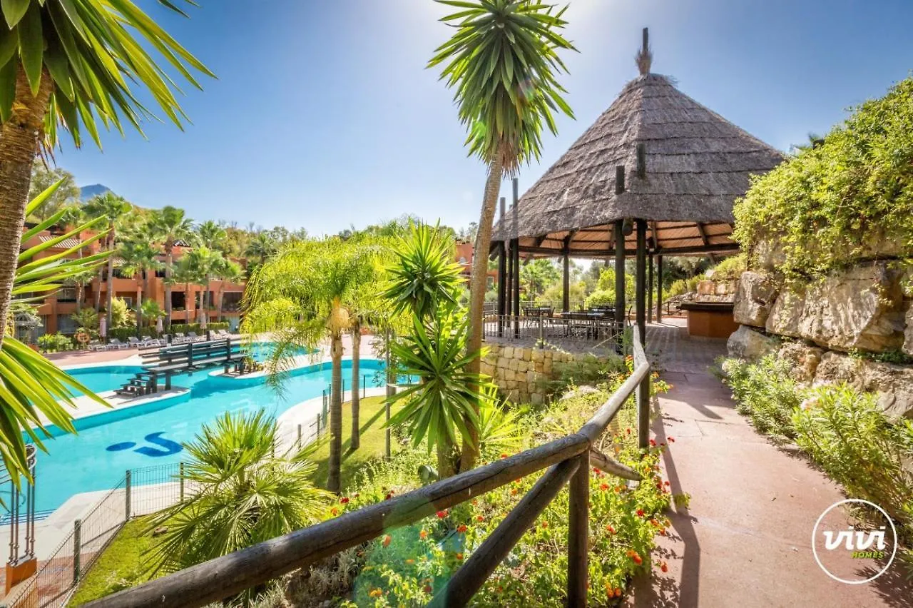 Vivi Homes - Boho Sunrise Alminar Pool, Garden & Terrace Marbella