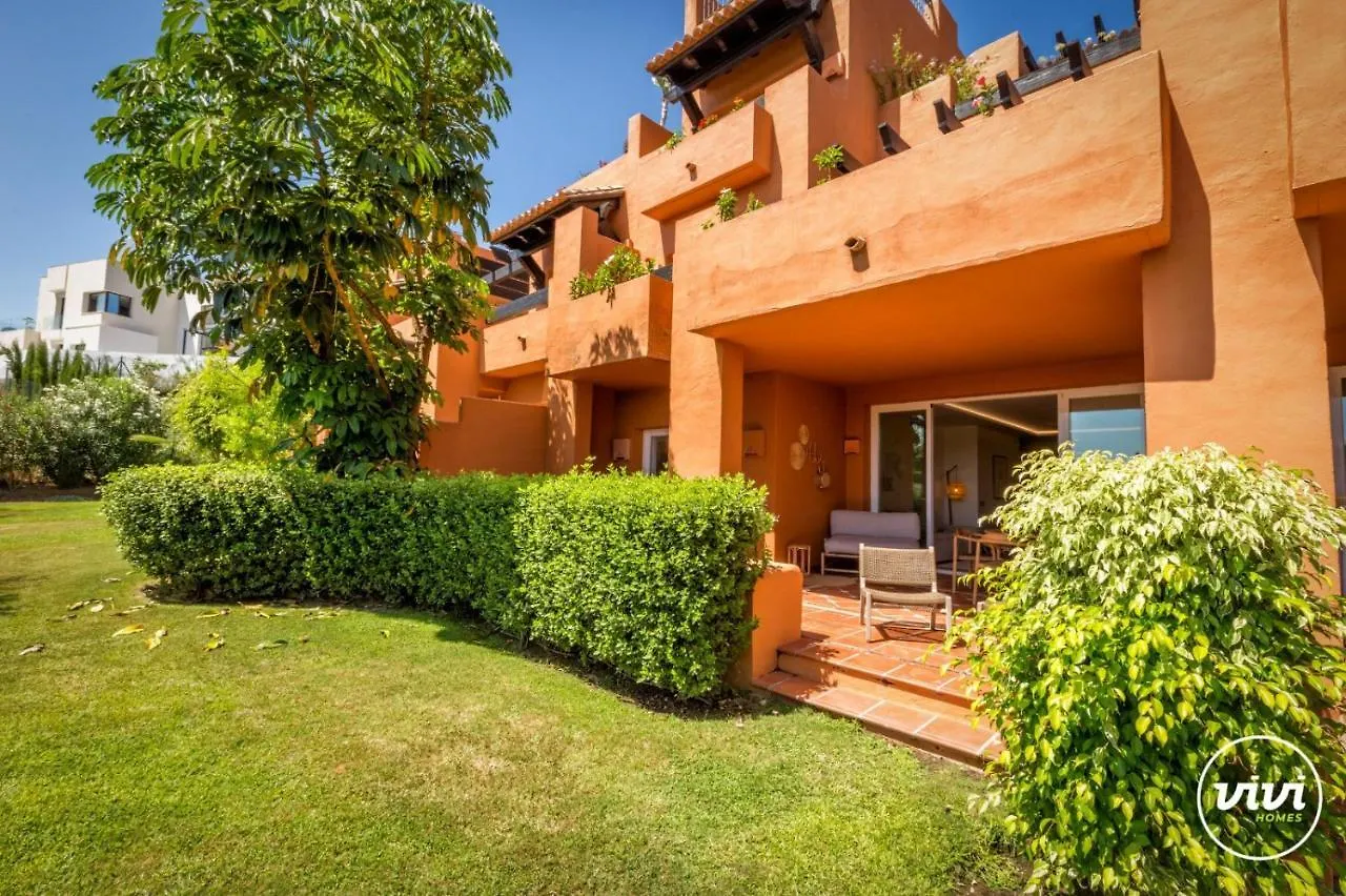 Apartment Vivi Homes - Boho Sunrise Alminar Pool, Garden & Terrace Marbella