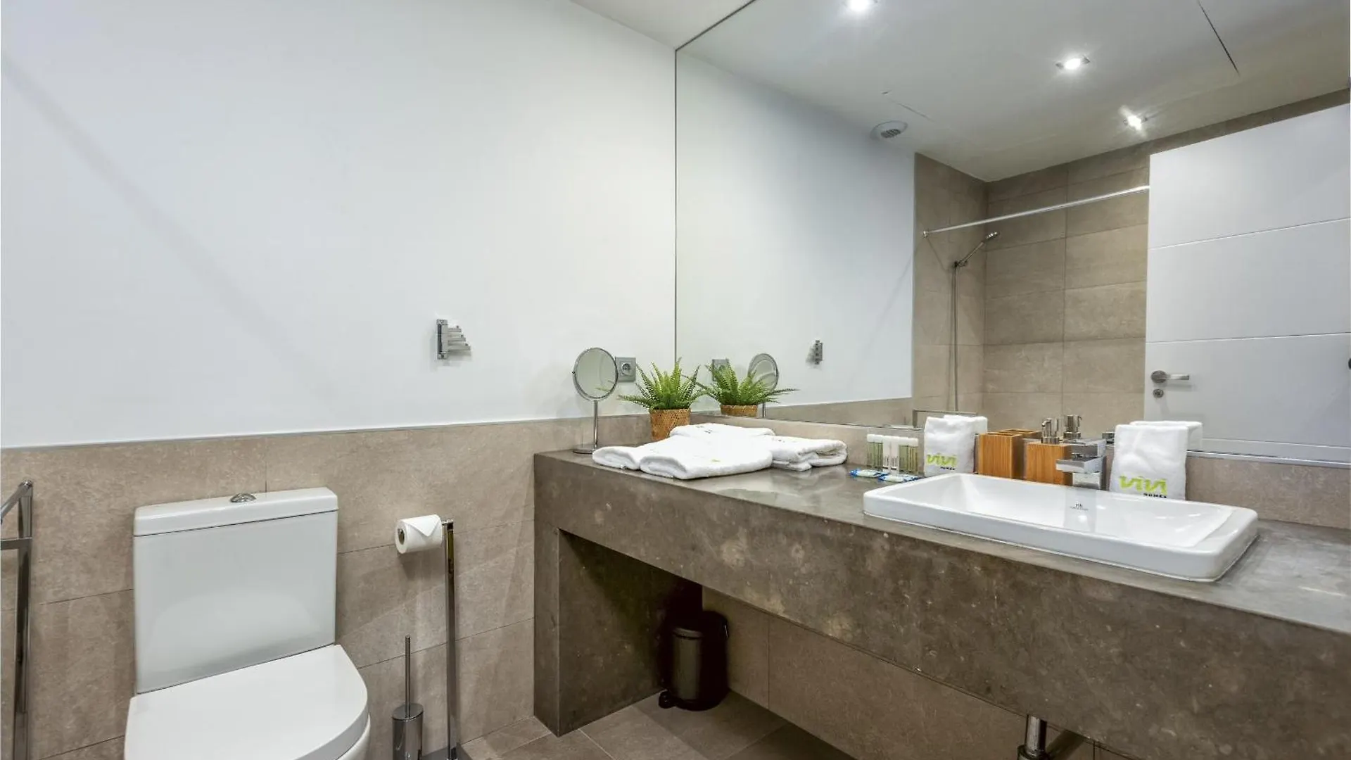 Vivi Homes - Boho Sunrise Alminar Pool, Garden & Terrace Marbella