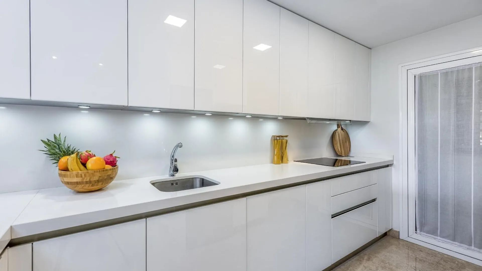 Vivi Homes - Boho Sunrise Alminar Pool, Garden & Terrace Marbellac Appartement